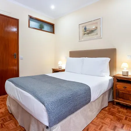 4 Bdr Flat With Balcony In Armacao By Lovelystay Armacao de Pera