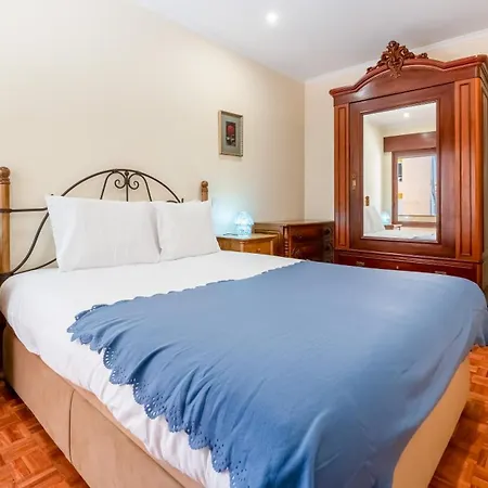 4 Bdr Flat With Balcony In Armacao By Lovelystay Apartment Armacao de Pera